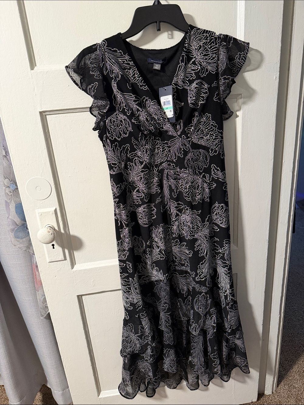 NWT Tommy Hilfiger Black White Floral Flutter Sleeve Midi Dress 8P Romantic 90's